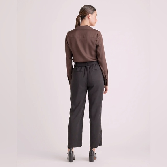 Quince Stretch Crepe Paperbag Pants in black size 8 - Picture 4 of 16